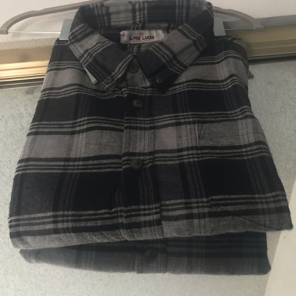 Button down flannel - Picture 2 of 2